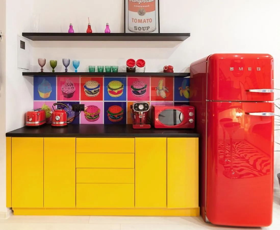 Pop Art Flat Near Opera-Self Check-In & Netflix Apartment Lviv 0*,