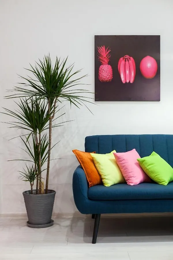 Pop Art Flat Near Opera-Self Check-In & Netflix Apartment Lviv